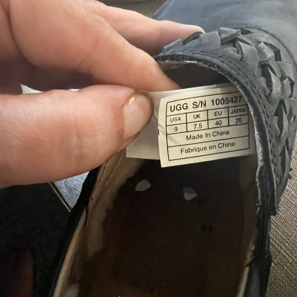 UGG matte black leather outlets fleece lined clogs 9 - Picture 5 of 5